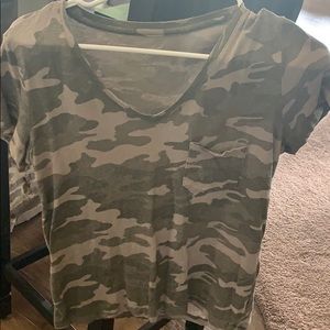 v-neck pocket tee set